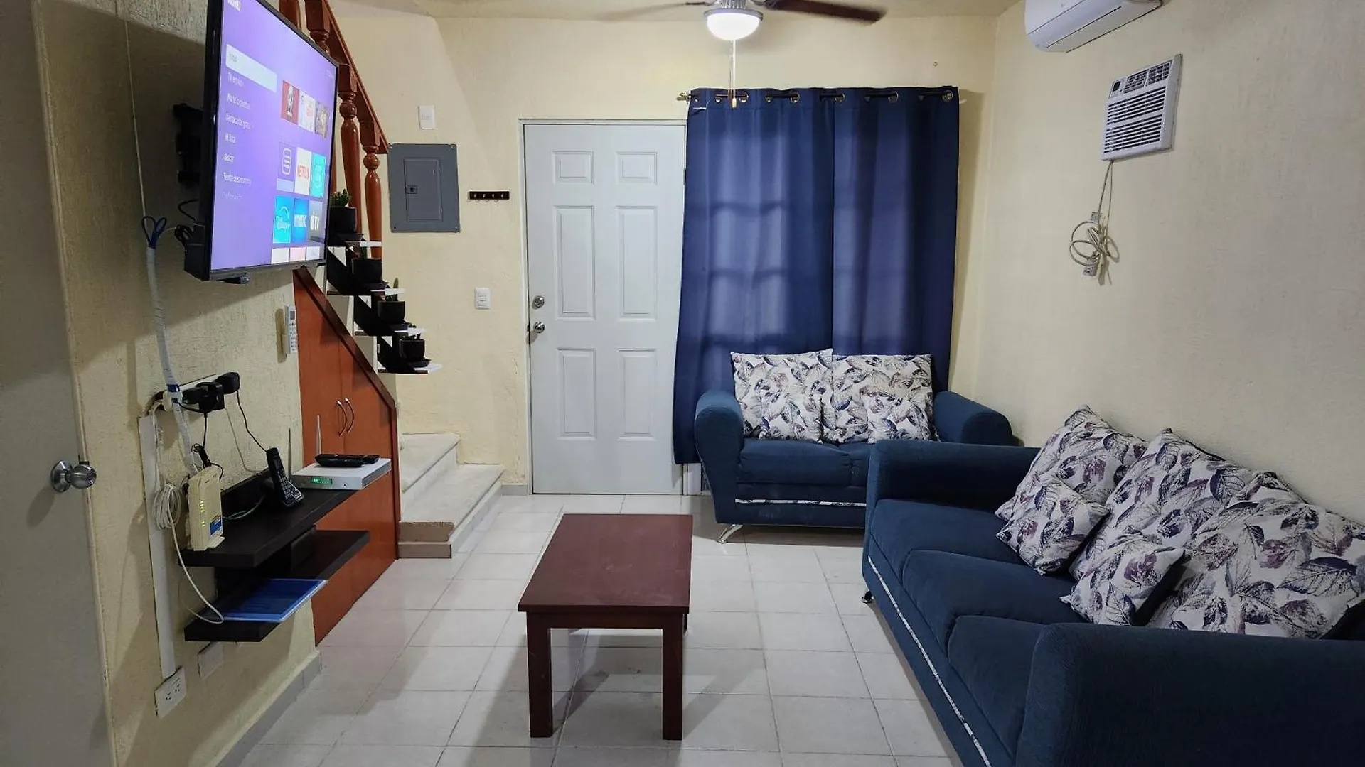 בית נופש הוילה פלאייה דל כרמן Residencia Mejia מקסיקו
